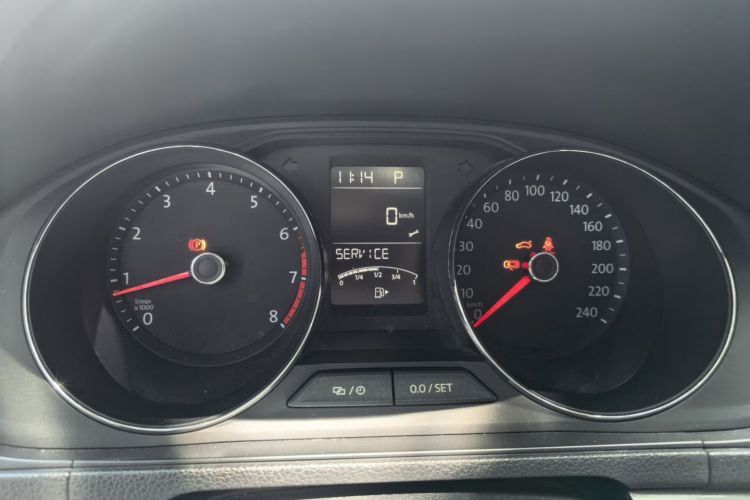 Volkswagen Lavida 2018 car image #12