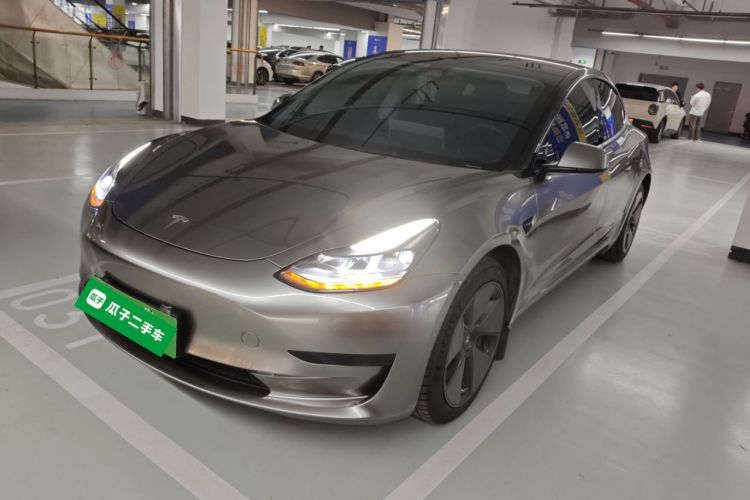 Tesla Model 3 2023 car image #2