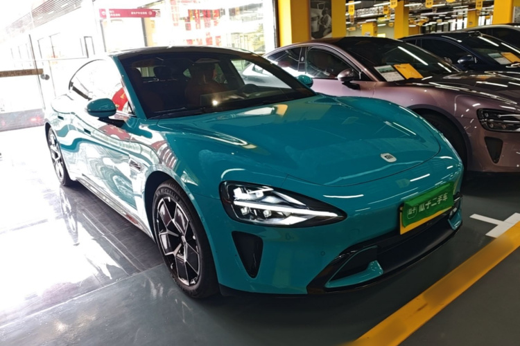 MI SU7 2025 immagine di auto #6