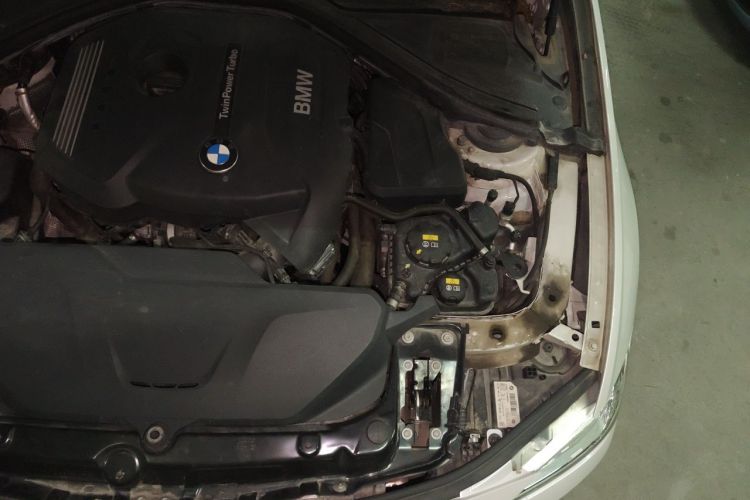 BMW 3 Series 2017 #25 BMW 3 Series 2017 car image #25