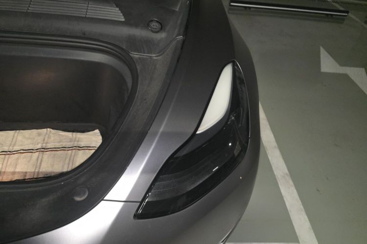 Tesla Model Y 2021 #24 Tesla Model Y 2021 car image #24