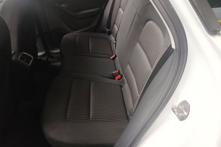 Audi Q3 2015 #17 Audi Q3 2015 صورة سيارة #17