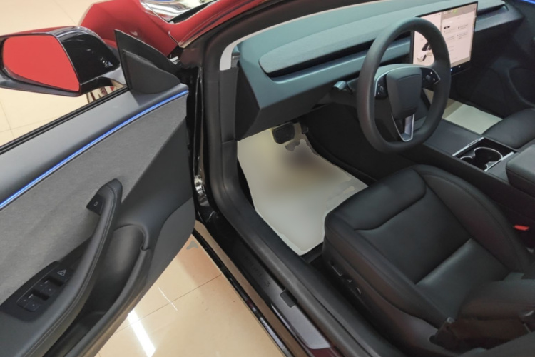 Tesla Model 3 2025 #16 Tesla Model 3 2025 car image #16