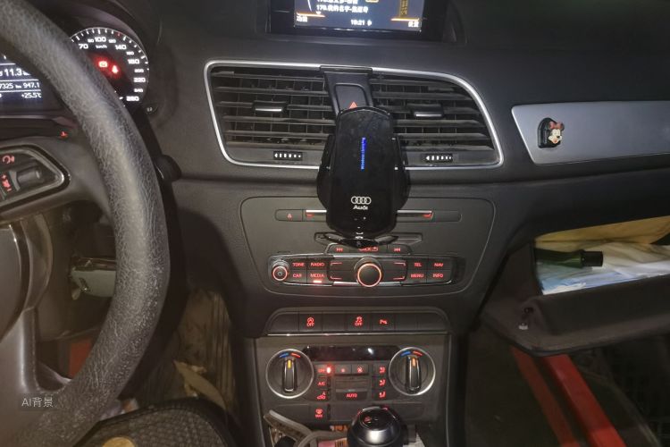 Audi Q3 2017 #15 Audi Q3 2017 car image #15