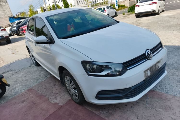 Volkswagen Polo 2017 car image #4