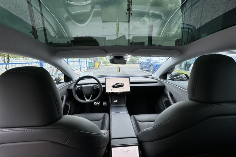 Tesla Model 3 2024 #19 Tesla Model 3 2024 car image #19