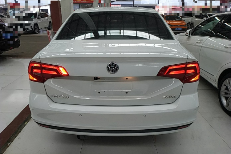 Volkswagen Bora 2019 car image #4