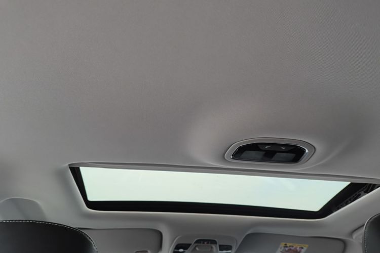 GEELY Emgrand 2019 #18 GEELY Emgrand 2019 car image #18