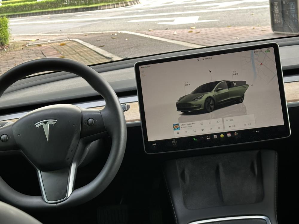 Tesla Model 3 2023 صورة سيارة #6