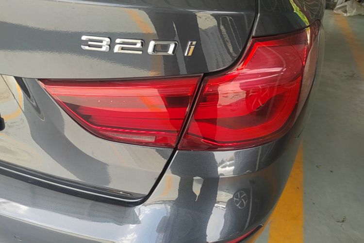 BMW 3 Series GT 2017 #8 BMW 3 Series GT 2017 car image #8