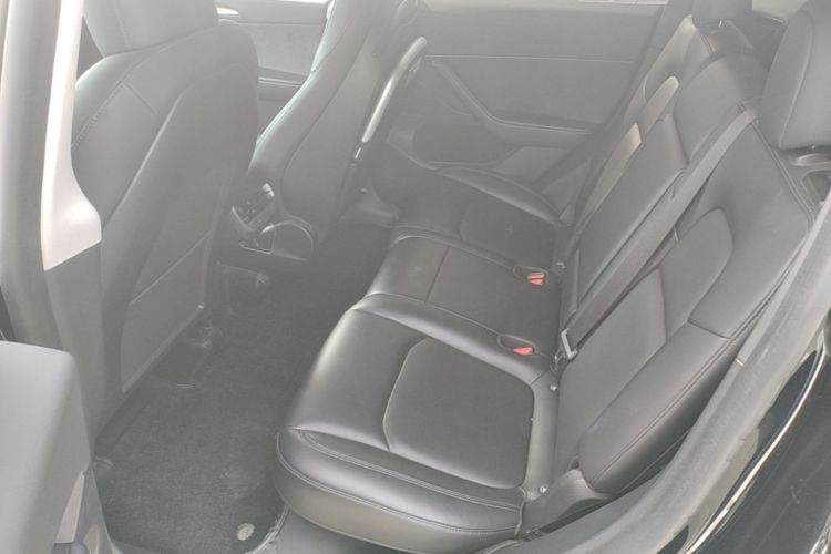 Tesla Model Y 2022 #17 Tesla Model Y 2022 car image #17