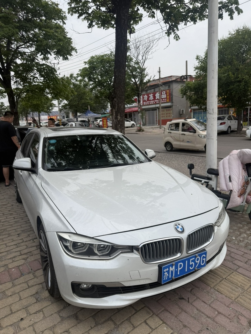 BMW 3 Series 2019 car image 