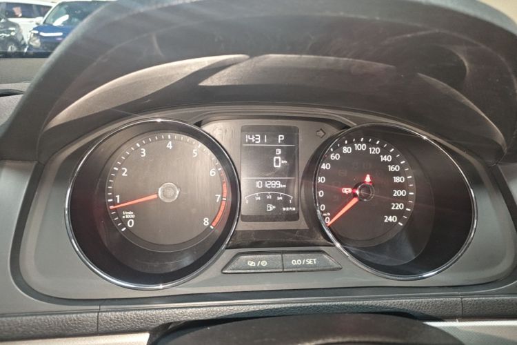 Volkswagen Lavida 2018 car image #12