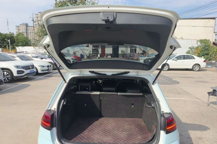 Volkswagen Golf 2019 #19 Volkswagen Golf 2019 car image #19