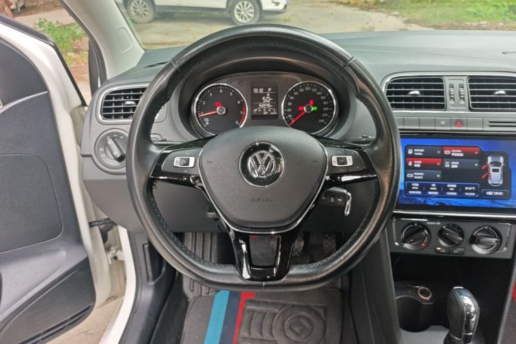 Volkswagen Polo 2017 #11 Volkswagen Polo 2017 car image #11