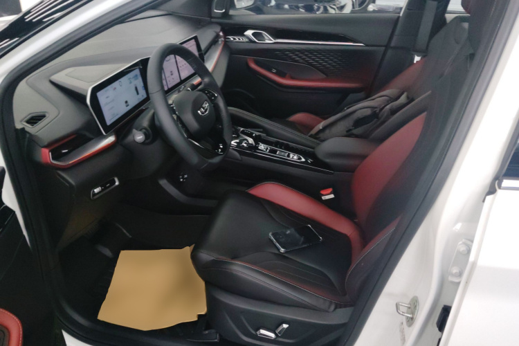 GEELY Coolray 2023 immagine di auto #15