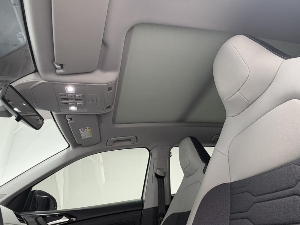 Volkswagen Tharu 2025 car image #16