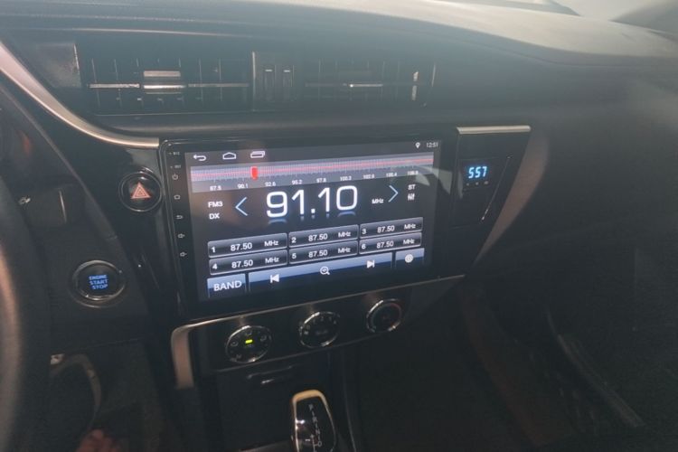 Toyota Corolla 2019 #13 Toyota Corolla 2019 car image #13