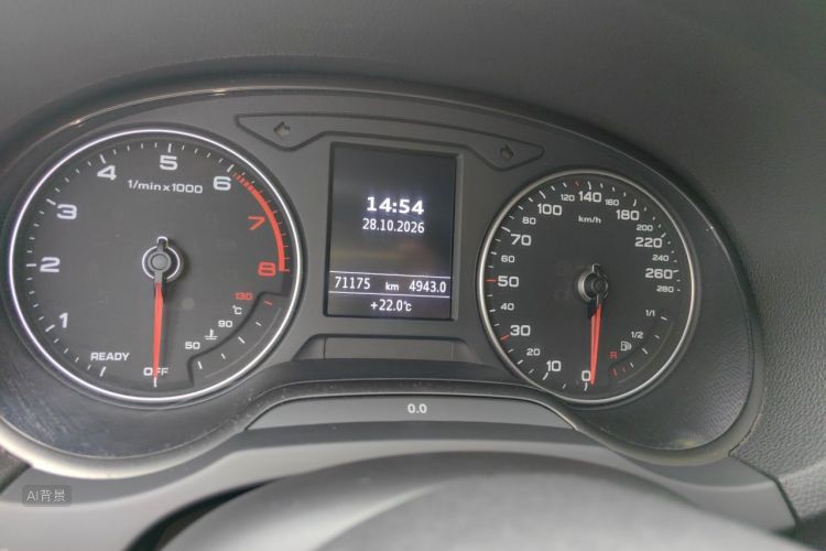 Audi A3 2018 immagine di auto #13