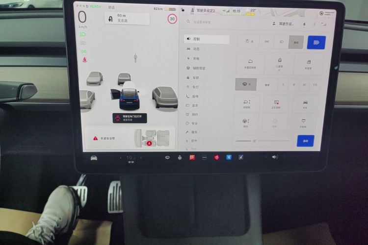 Tesla Model Y 2021 #13 Tesla Model Y 2021 car image #13