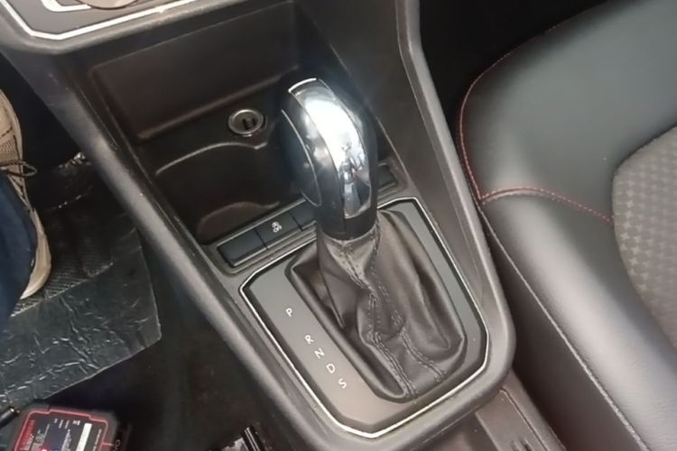 Volkswagen Santana 2019 car image #14