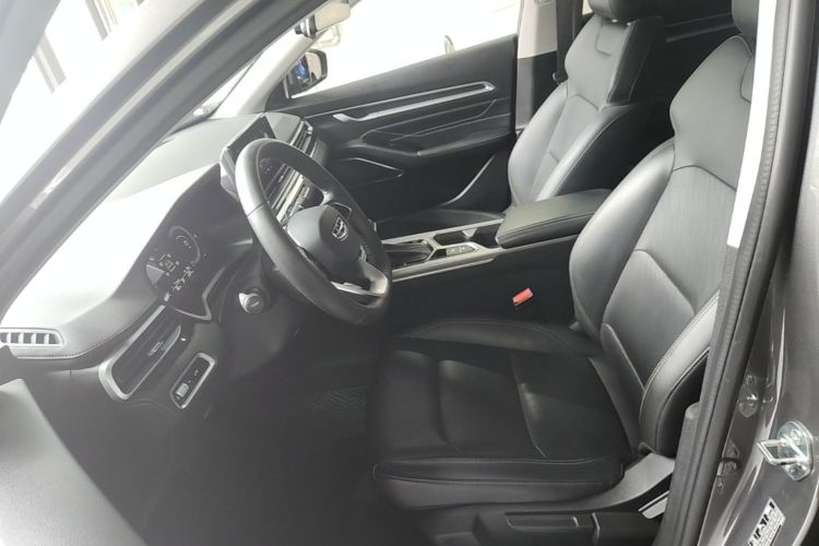 GEELY Emgrand 2021 car image #15
