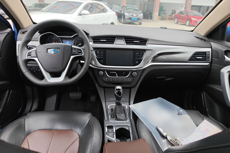 GEELY Emgrand 2017 car image #10