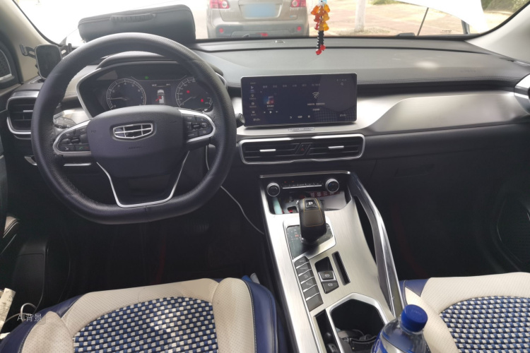 GEELY Coolray 2020 car image #11