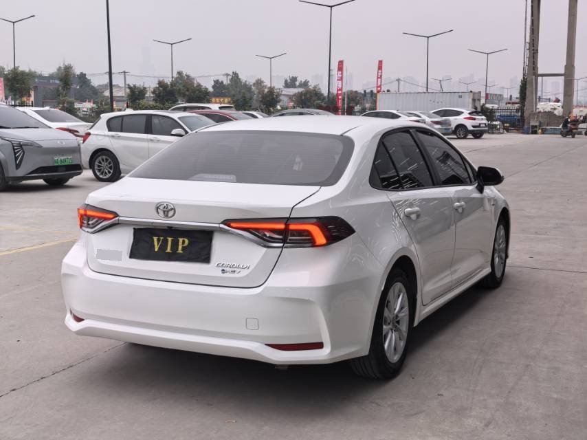 Toyota Corolla 2025 #9 Toyota Corolla 2025 car image #9