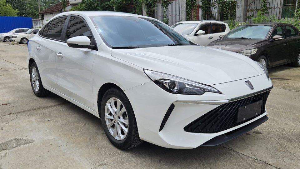 Roewe i5 2024 #9 Roewe i5 2024 изображение автомобиля #9