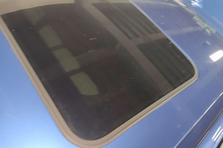 BMW 3 Series 2017 car image #25