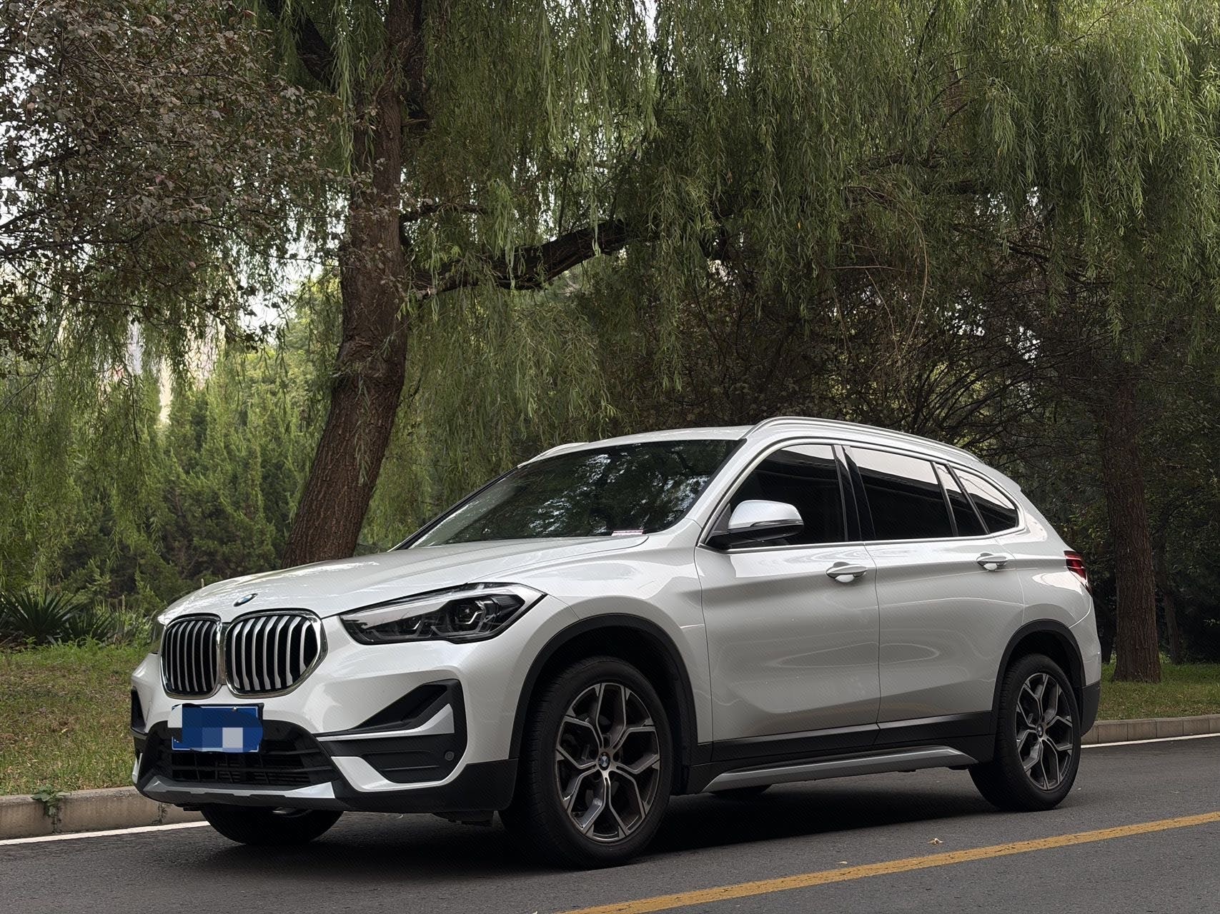 BMW X1 2021 car image 