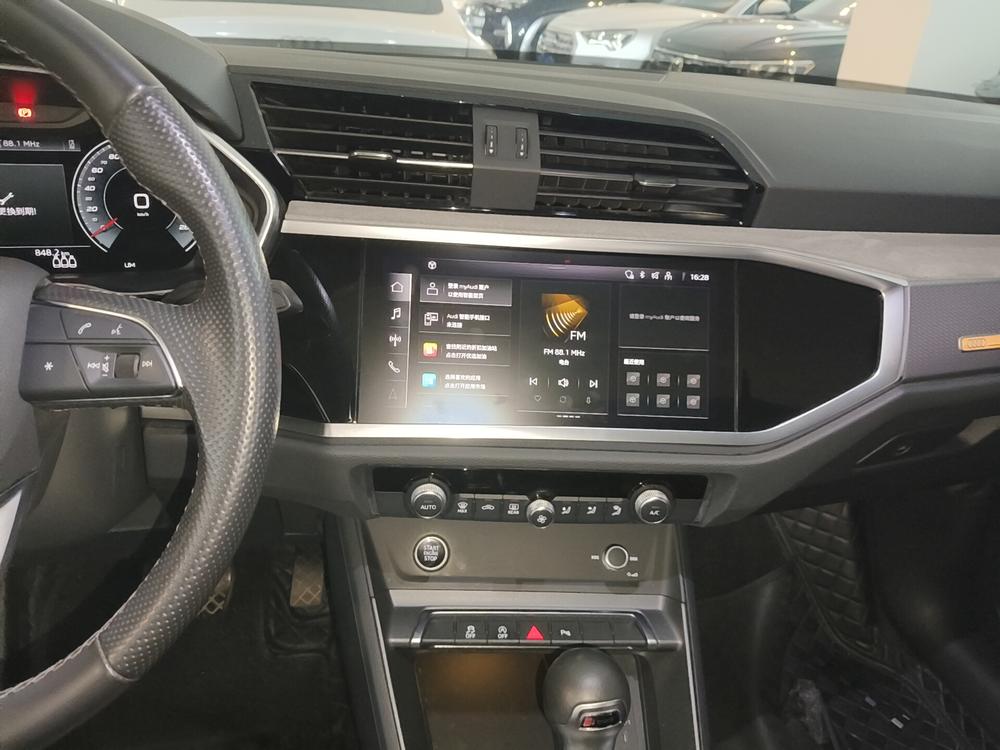 Audi Q3 Sportback 2024 car image #10