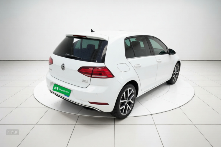 Volkswagen Golf 2020 car image #7