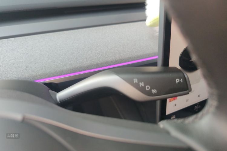 Tesla Model Y 2023 #16 Tesla Model Y 2023 car image #16