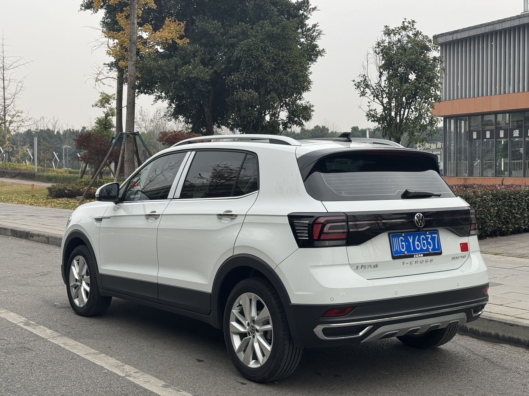 Volkswagen T-Cross 2024 car image #6