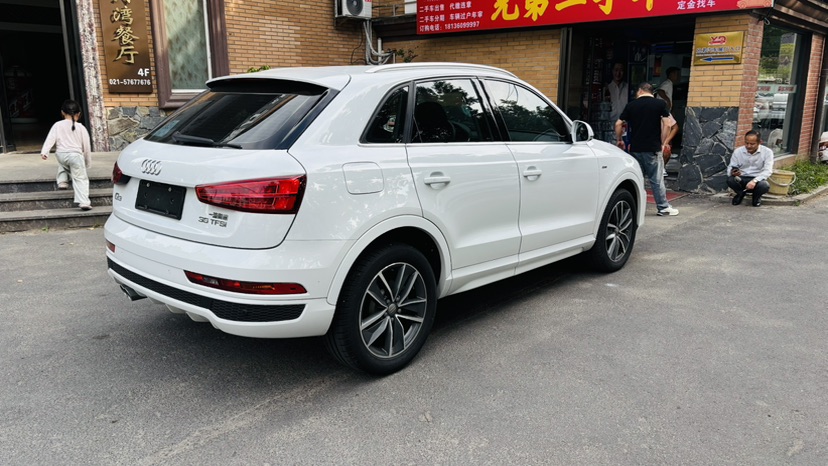 Audi Q3 2019 #9 Audi Q3 2019 car image #9