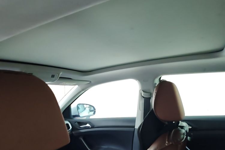 Volkswagen Tacqua 2021 car image #18
