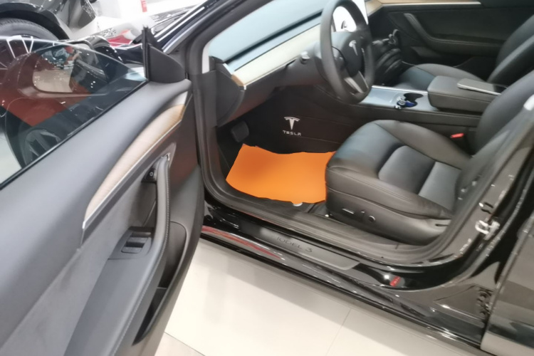 Tesla Model 3 2021 #16 Tesla Model 3 2021 car image #16