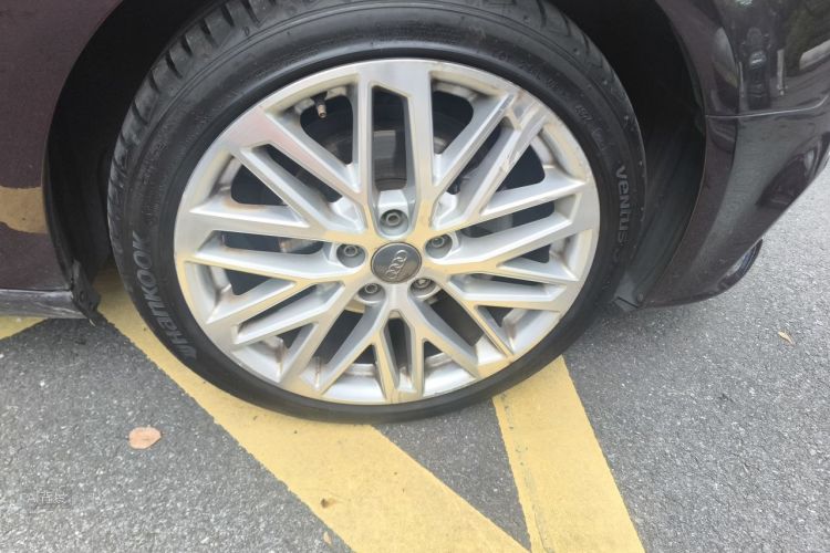 Audi A3 2018 immagine di auto #9
