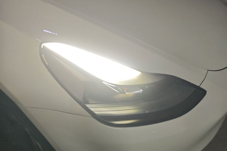 Tesla Model Y 2023 #8 Tesla Model Y 2023 car image #8