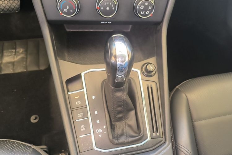 Volkswagen Lavida 2020 car image #18
