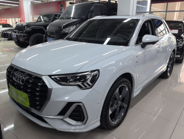 Audi Q3 2023 car image 