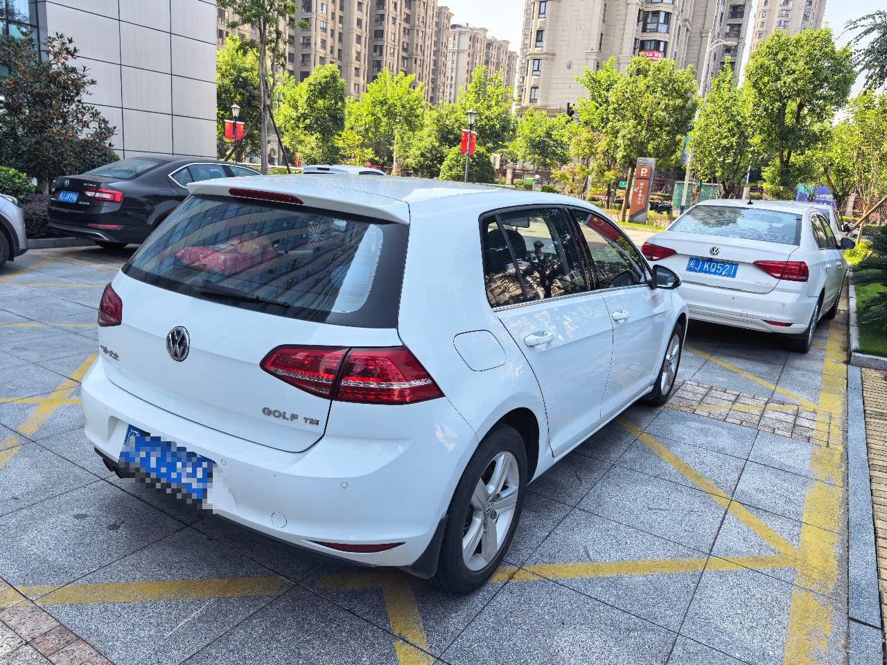 Volkswagen Golf 2015 car image #7