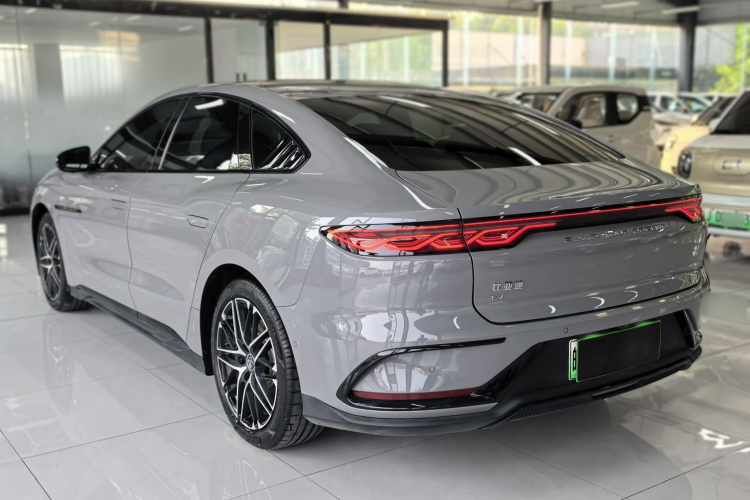 BYD Han 2024 car image #7