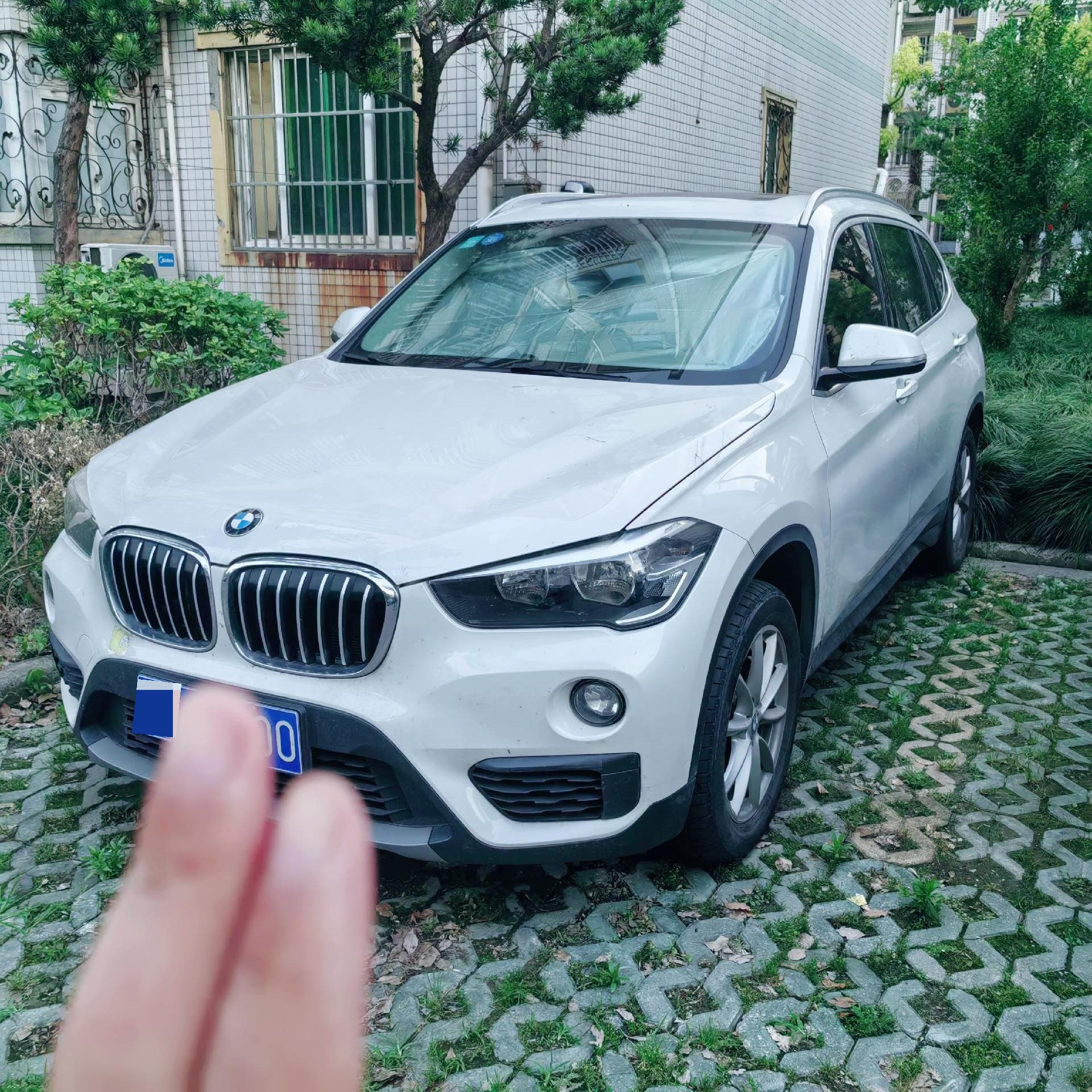 BMW X1 2019 BMW X1 2019 car image