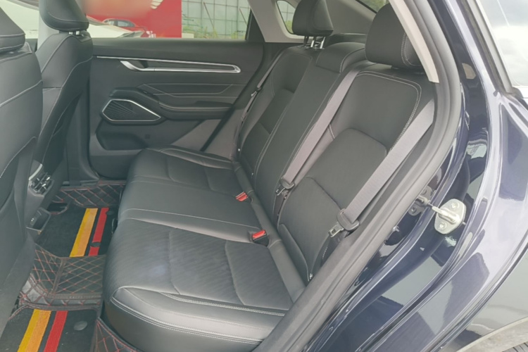 GEELY Emgrand 2023 car image #17