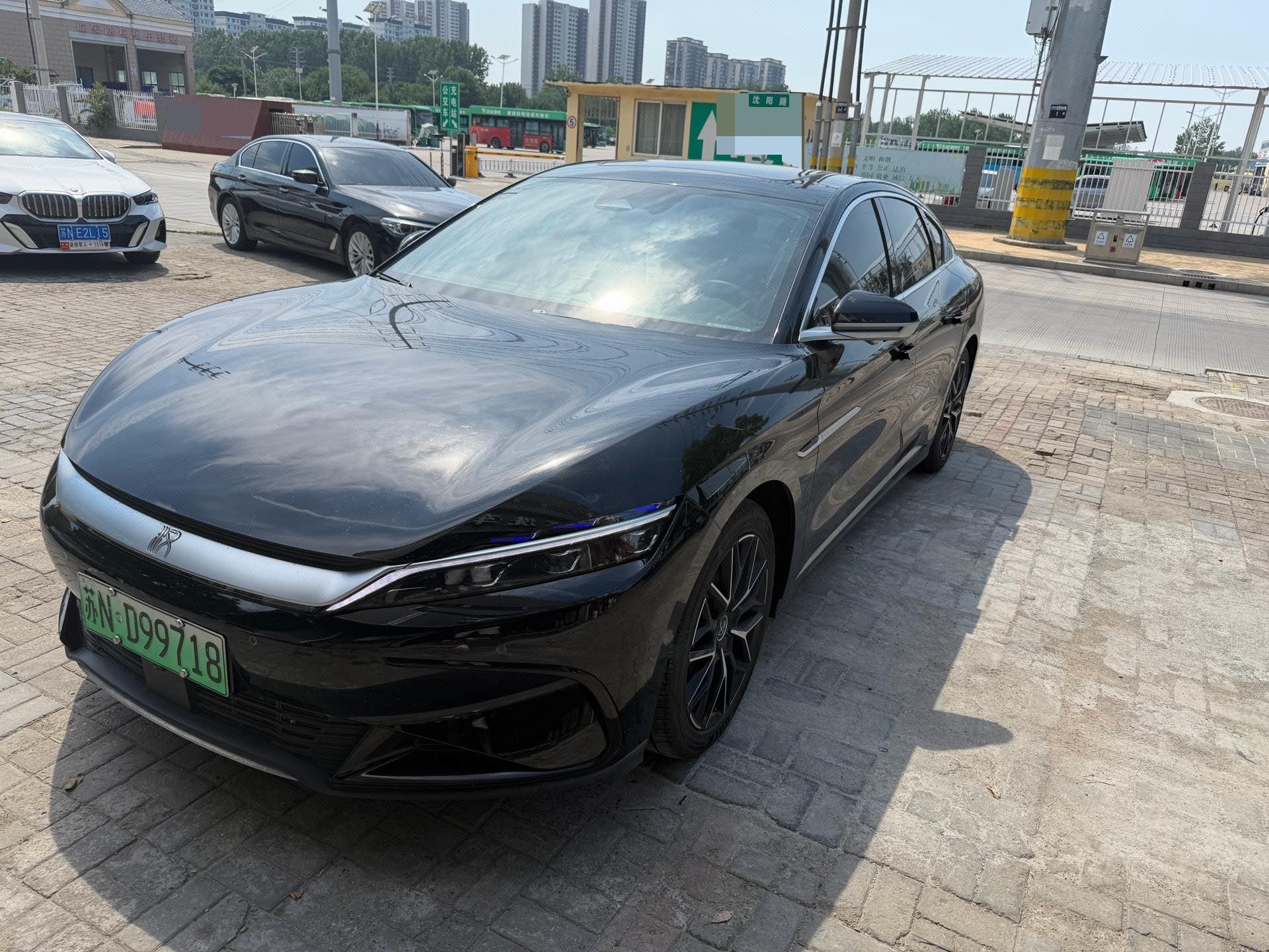BYD Han 2024 car image 