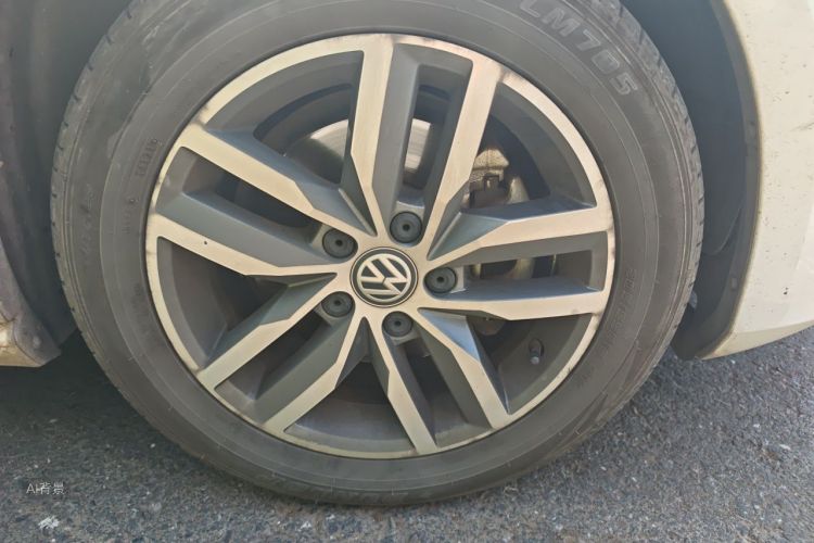 Volkswagen Golf 2016 car image #9