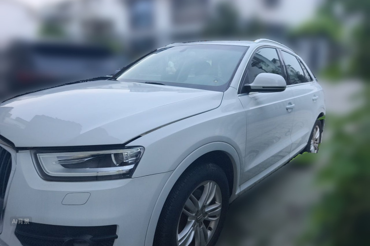 Audi Q3 2014 car image #2